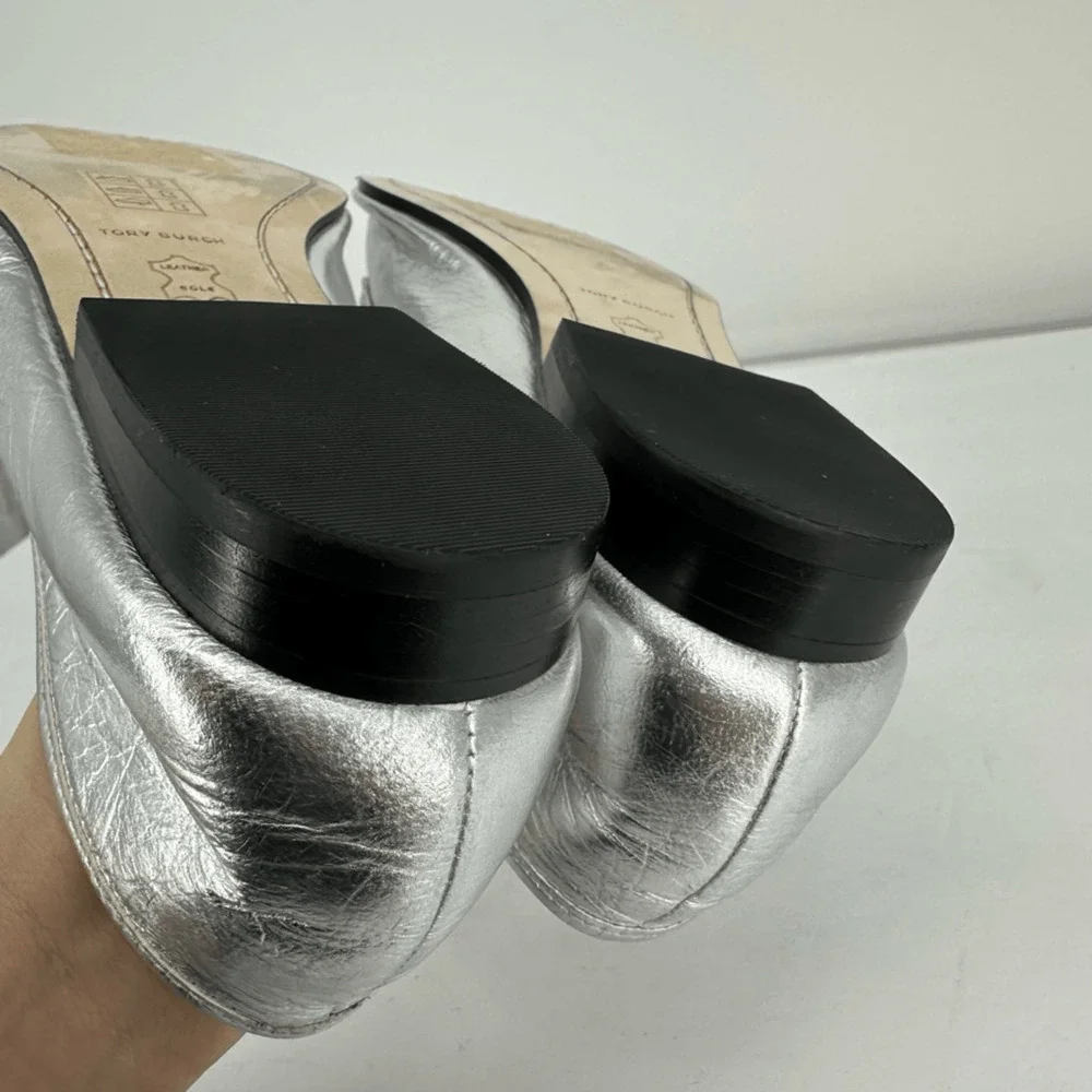 Tory Burch Perrine Metallic Chain Loafers Size 6.5 Silver Leather Flats